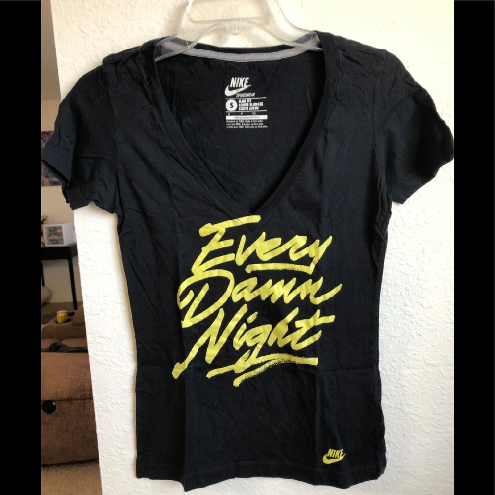 Nike tee